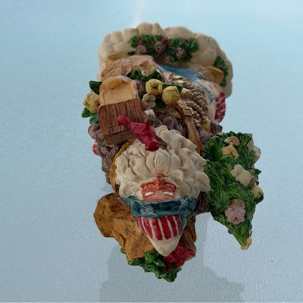 St. Nicholas Outdoor Scene Resin Figurine Table Decor